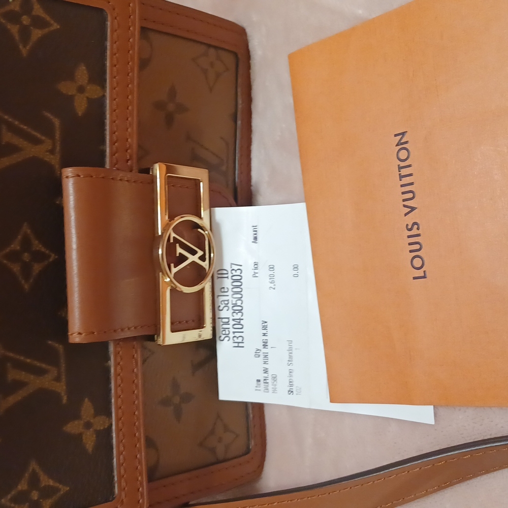 Reverse Monogram Authentic Louis Vuttion Daphine - image 2